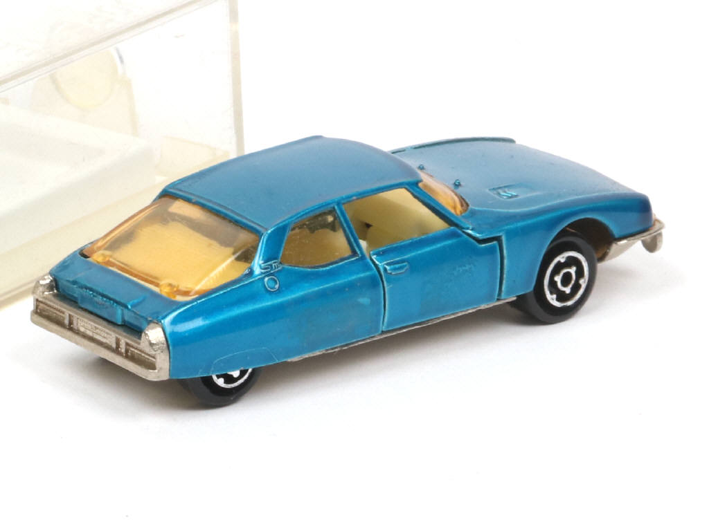 Lot 88 - MAJORETTE (FRANCE) (1)