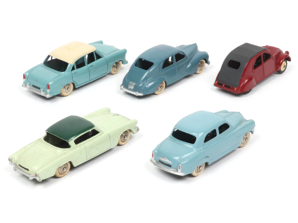 Lot 268 - DINKY TOYS (FRANCE) (6)