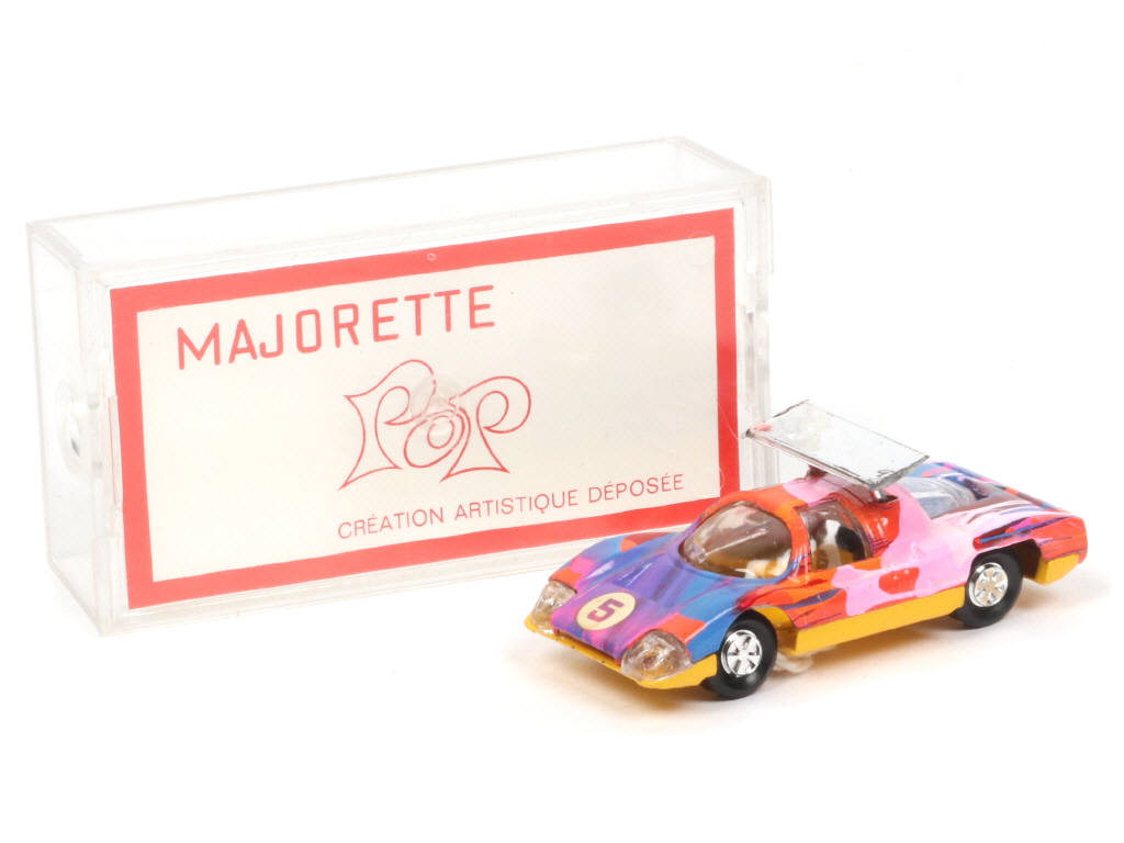 Lot 82 - MAJORETTE (FRANCE) (1)