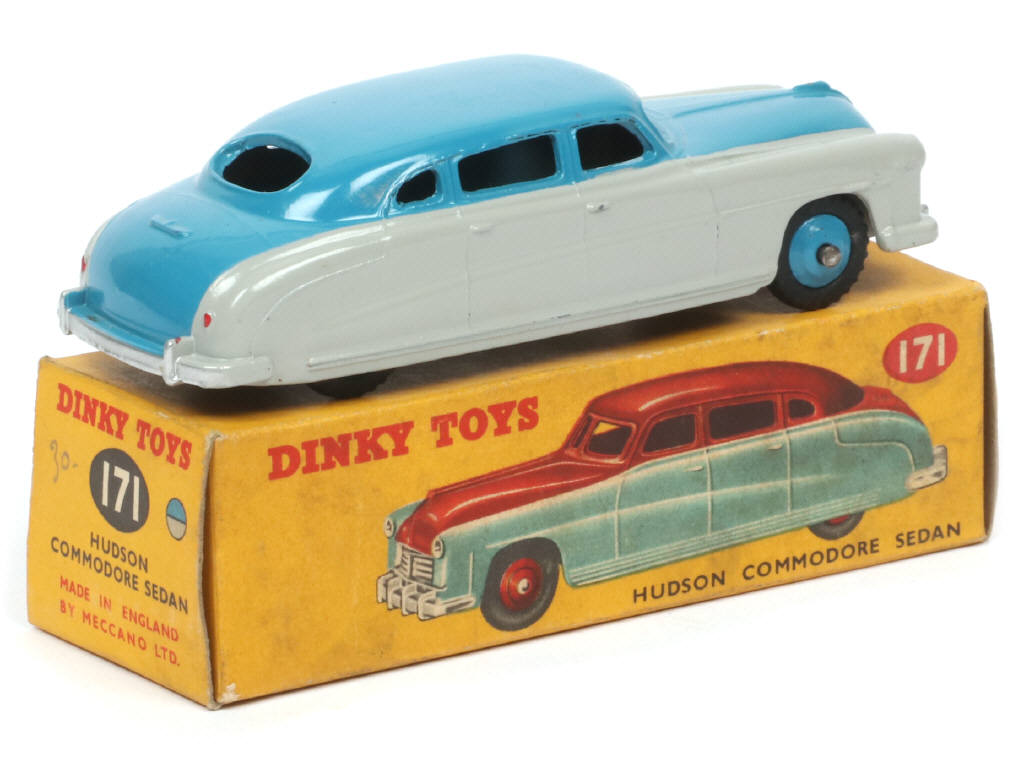 Lot 205 - DINKY TOYS (GB) (1)