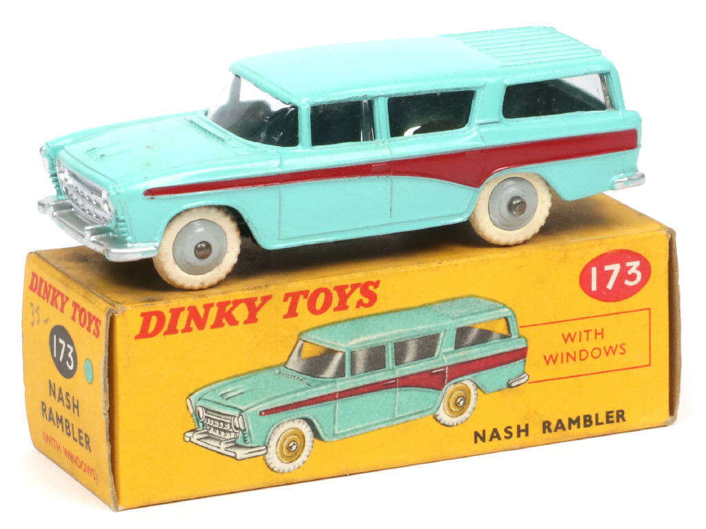 Lot 207 - DINKY TOYS (GB) (1)