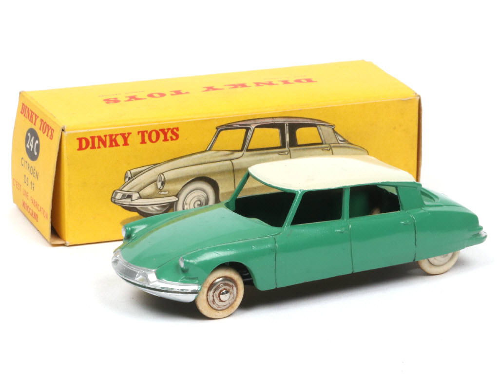 Lot 270 - DINKY TOYS (FRANCE) (1)