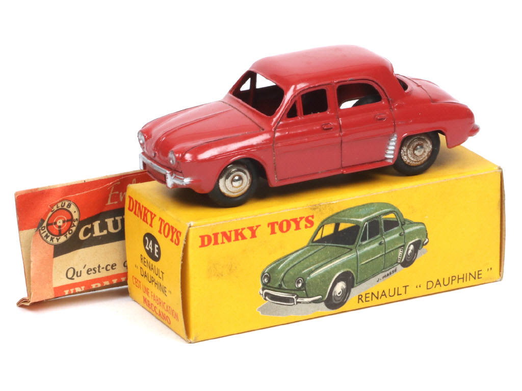 Lot 274 - DINKY TOYS (FRANCE) (1)