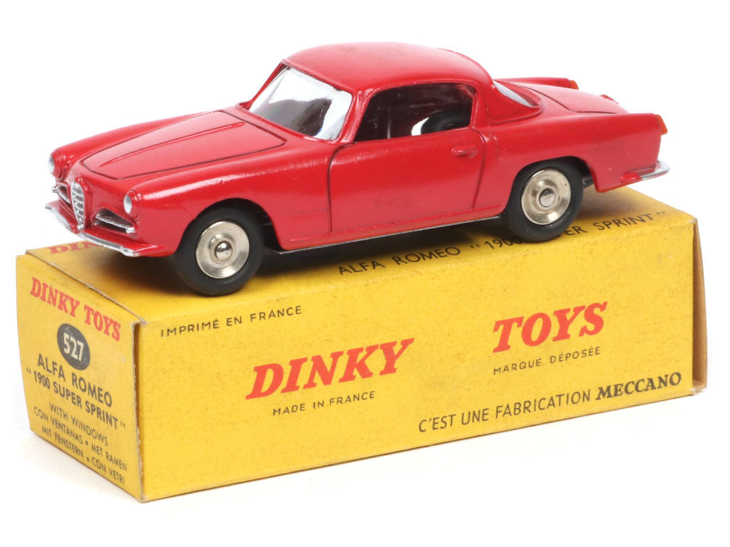 Lot 305 - DINKY TOYS (FRANCE) (1)
