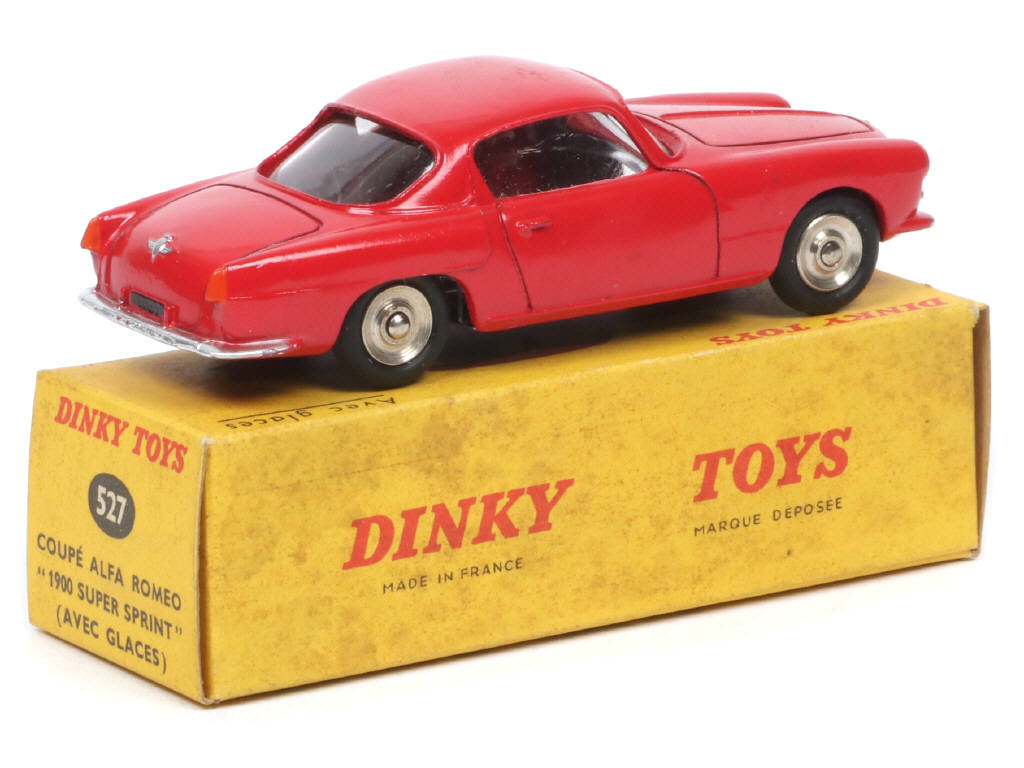 Lot 305 - DINKY TOYS (FRANCE) (1)
