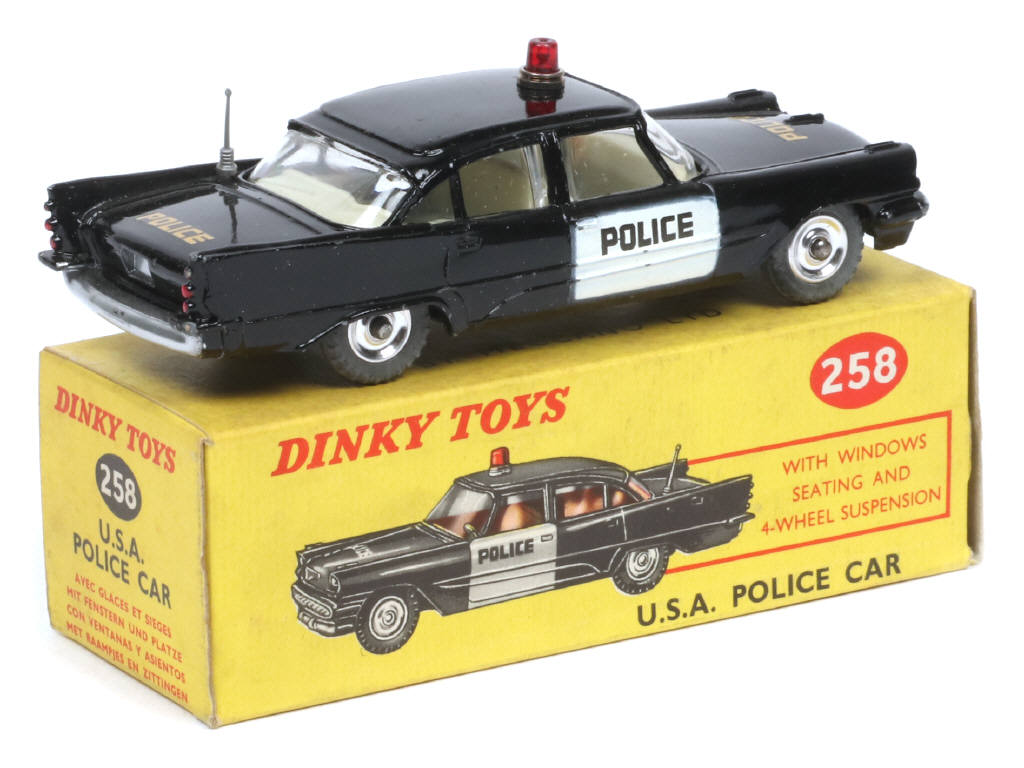 Lot 220 - DINKY TOYS (GB) (1)