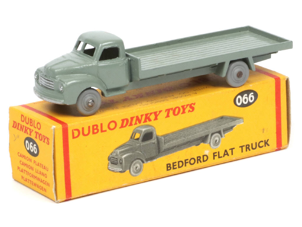 Lot 187 - DINKY TOYS (GB) (1)