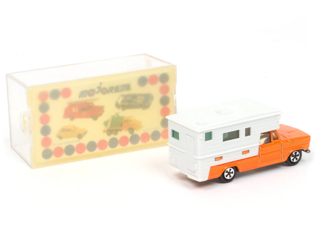 Lot 71 - MAJORETTE (FRANCE) (1)