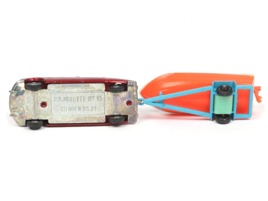 Lot 102 - MAJORETTE (FRANCE) (1)