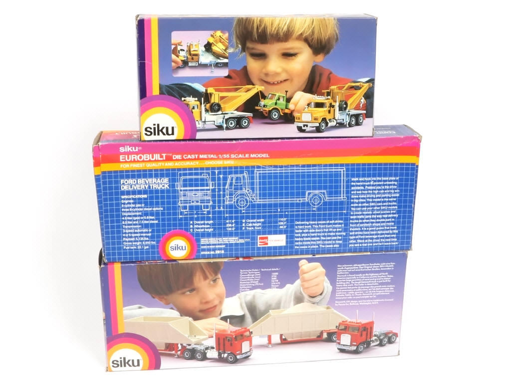 Lot 143 - SIKU (ALLEMAGNE) (3)