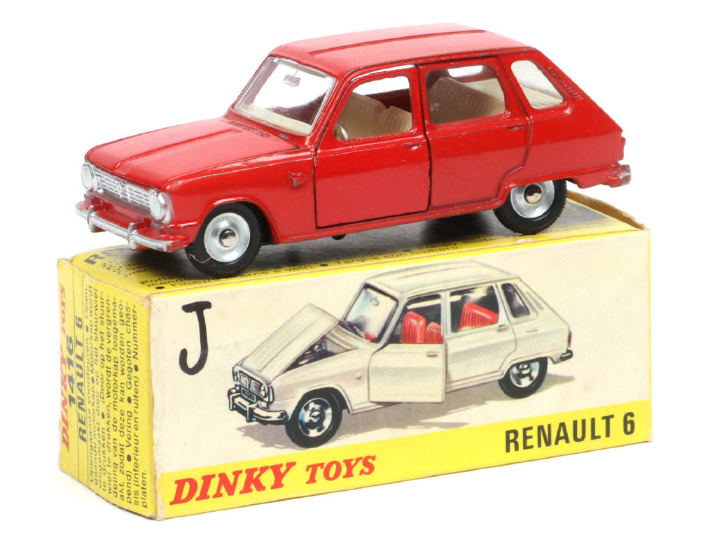 Lot 207 - DINKY TOYS (FRANCE) (1)