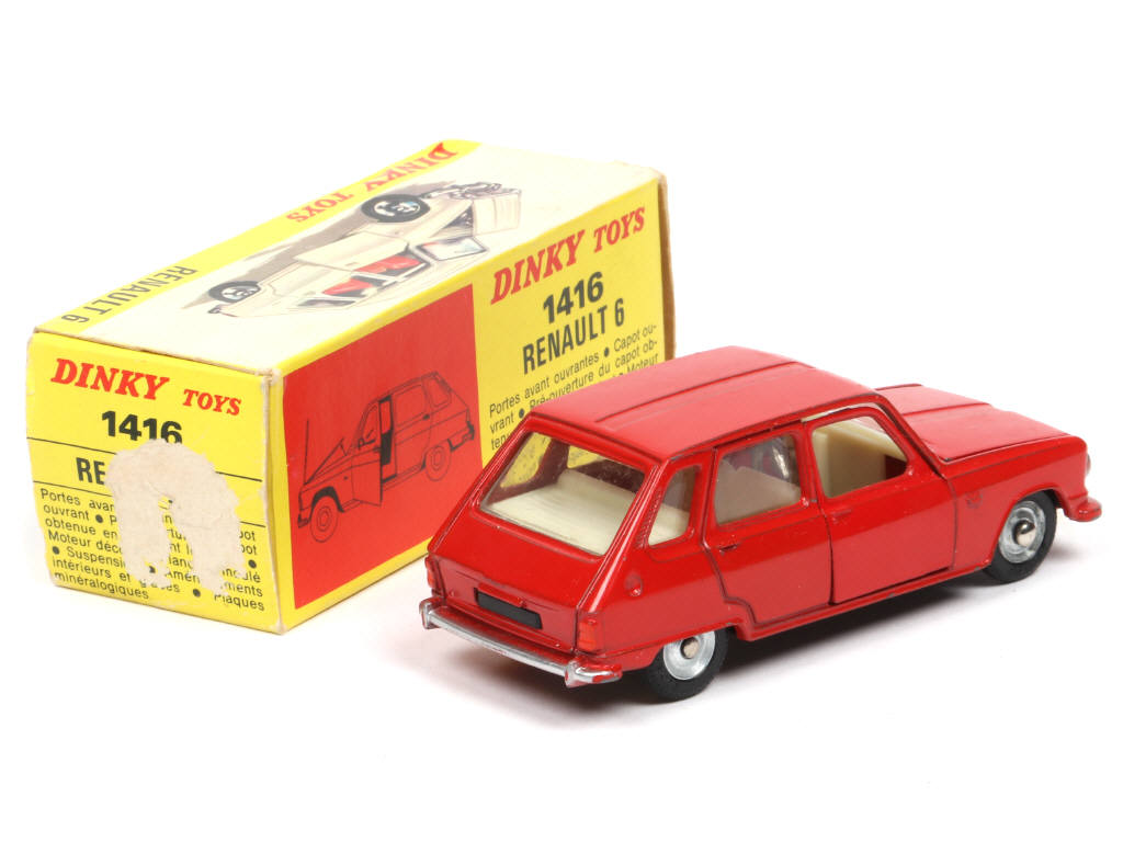 Lot 207 - DINKY TOYS (FRANCE) (1)