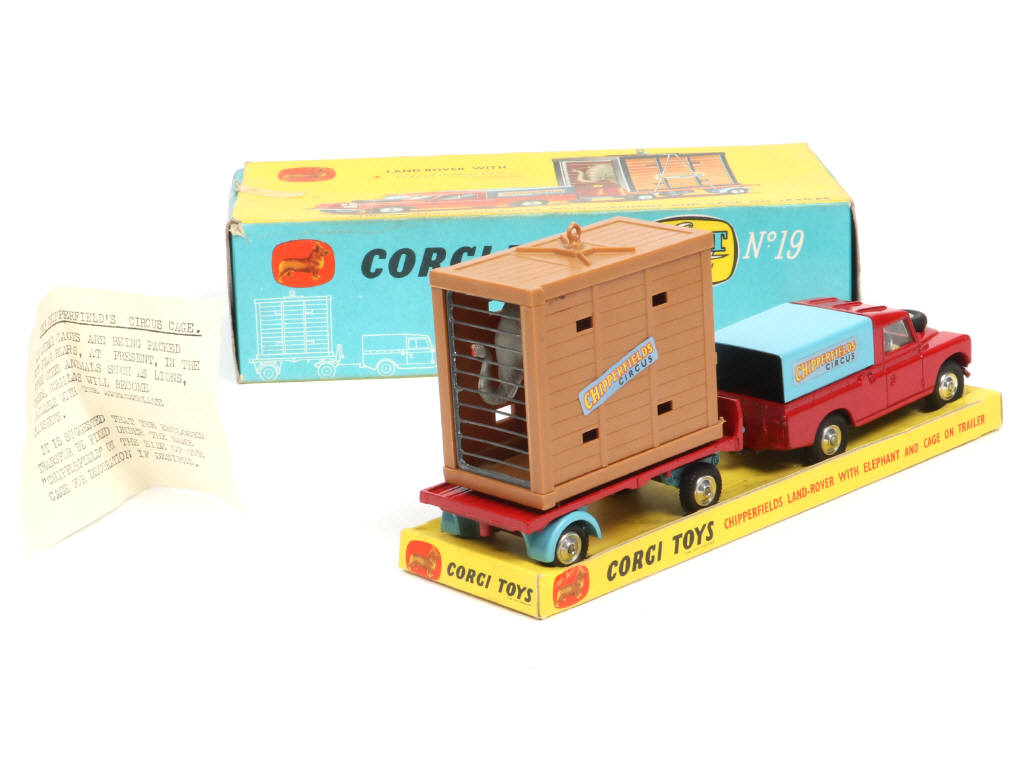 Lot 237 - CORGI TOYS (GB) (1)