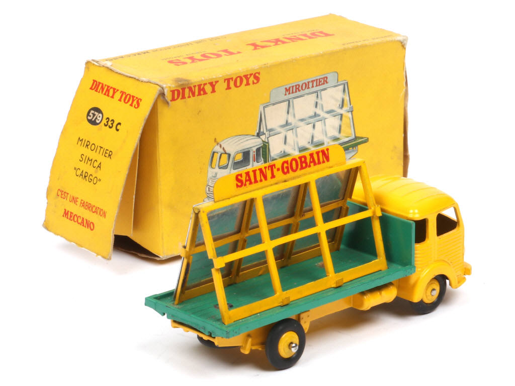 Lot 184 - DINKY TOYS (FRANCE) (1)