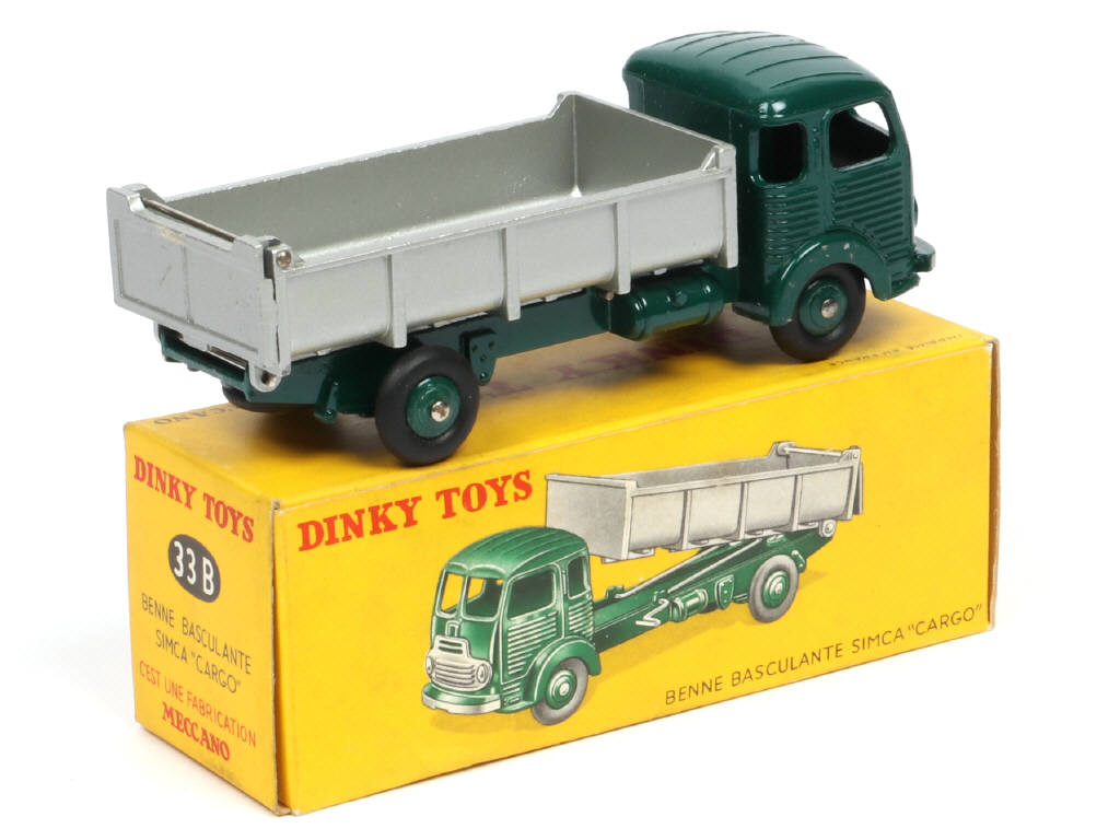 Lot 182 - DINKY TOYS (FRANCE) (1)