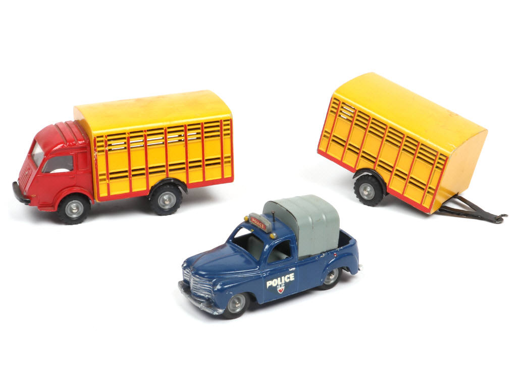 Lot 140 - C.I.J. (FRANCE) (3)