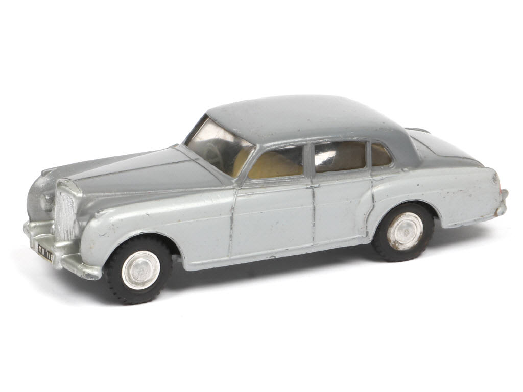 Lot 230 - SPOT-ON (GB) (1)