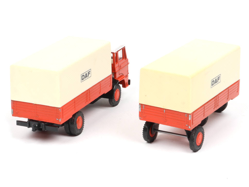 Lot 77 - LION-CAR (PAYS-BAS) (1)