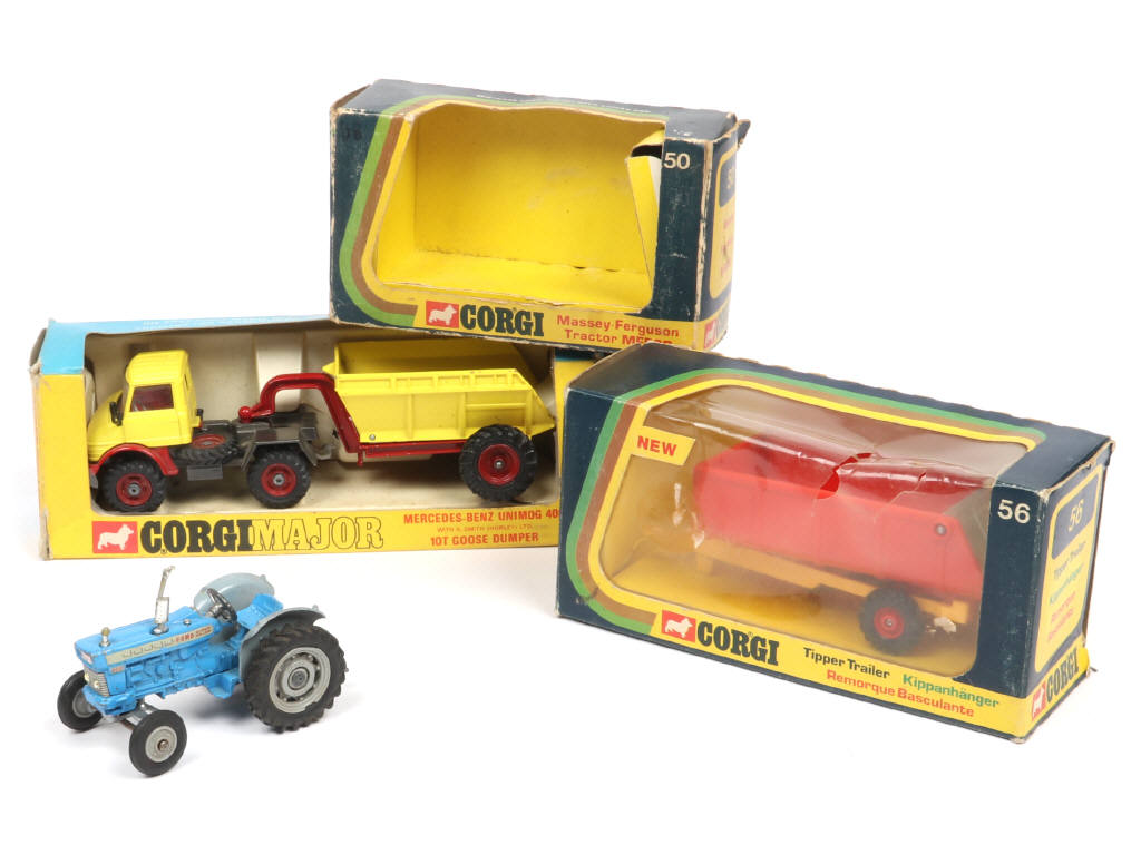 Lot 252 - CORGI TOYS (GB) (3)