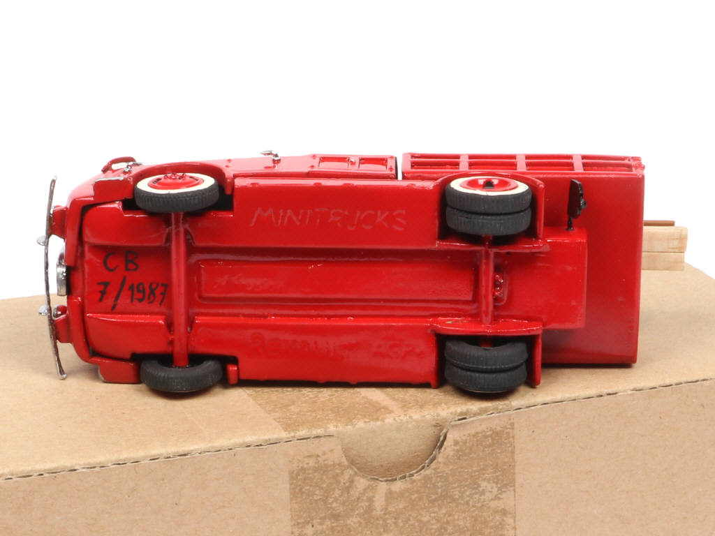 Lot 46 - MINITRUCKS (FRANCE) (1)