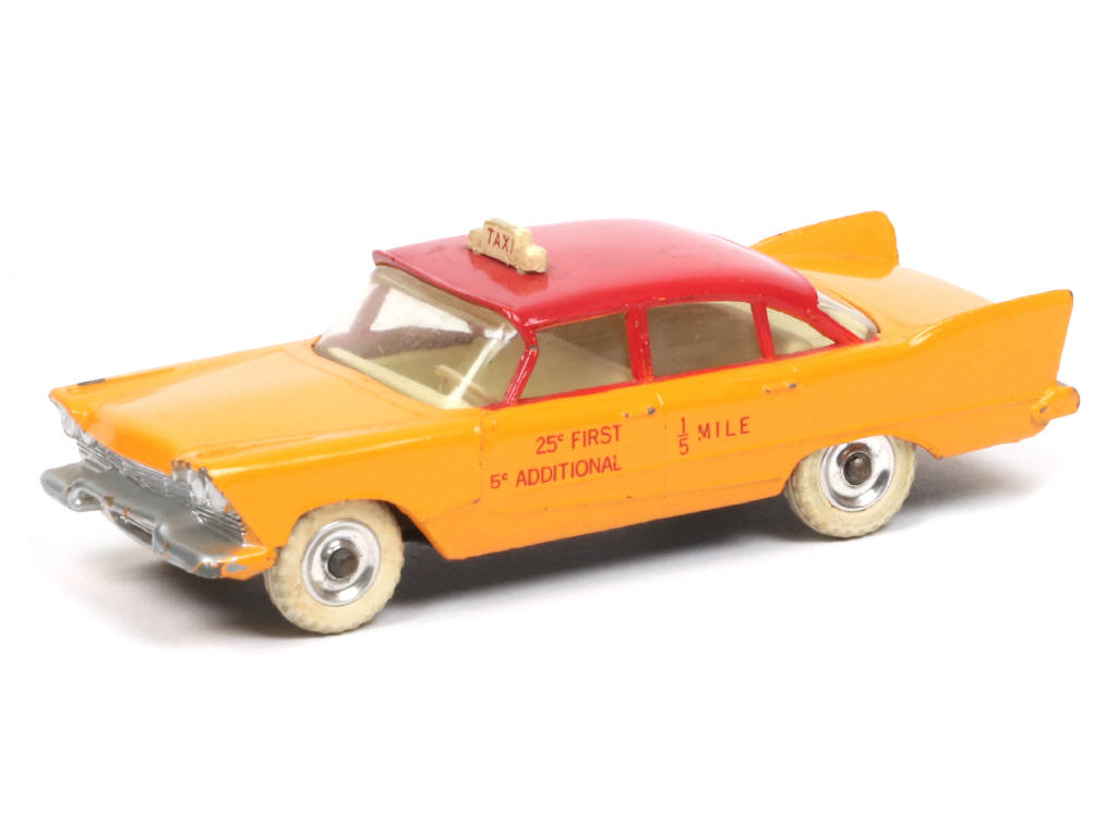 Lot 289 - DINKY TOYS (GB) (1)