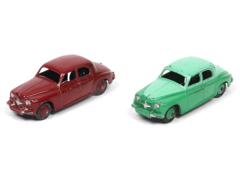 Lot 277 - DINKY TOYS (GB) (2)