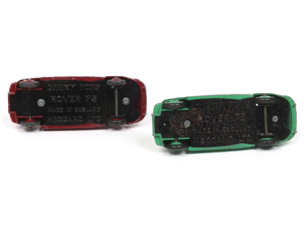 Lot 277 - DINKY TOYS (GB) (2)