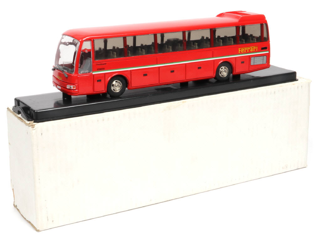 Lot 204 - OLD CARS (ITALIE) (1)