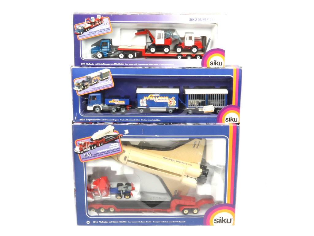 Lot 199 - SIKU (ALLEMAGNE) (3)