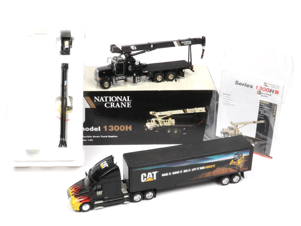 Lot 115 - DIVERS (USA) (2)