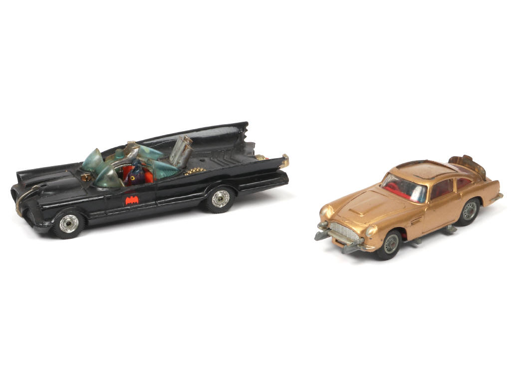 Lot 268 - CORGI TOYS (GB) (2)