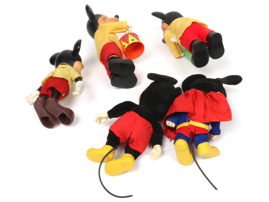 Lot 5 - DIVERS (5)