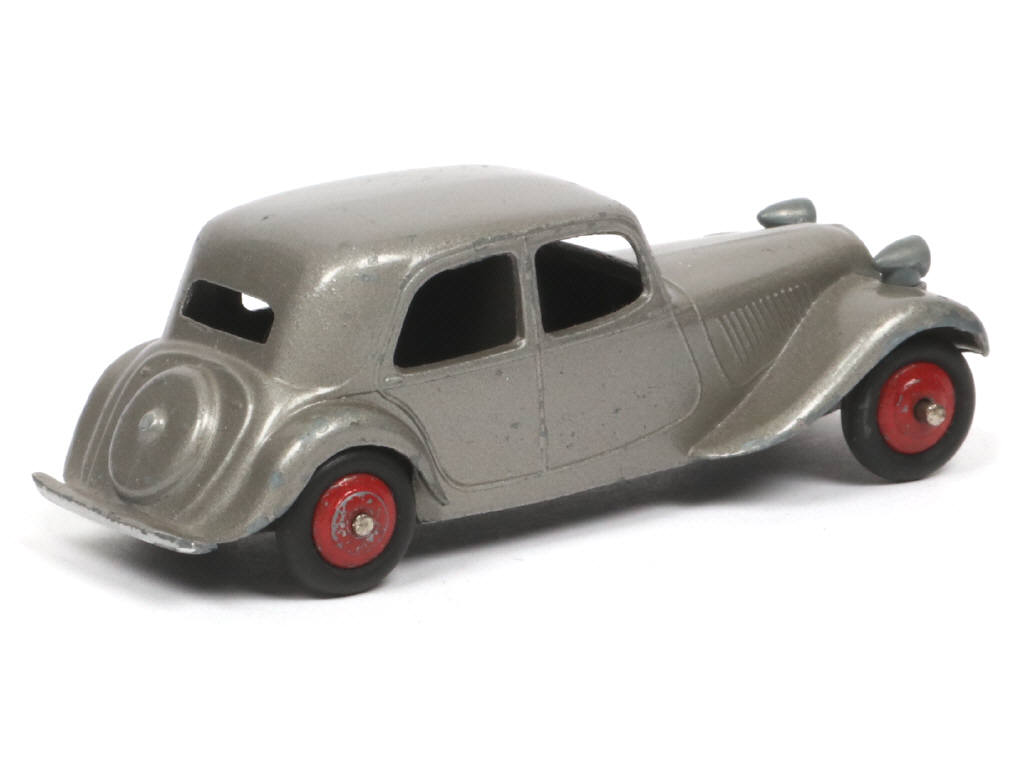 Lot 265 - DINKY TOYS (FRANCE) (1)
