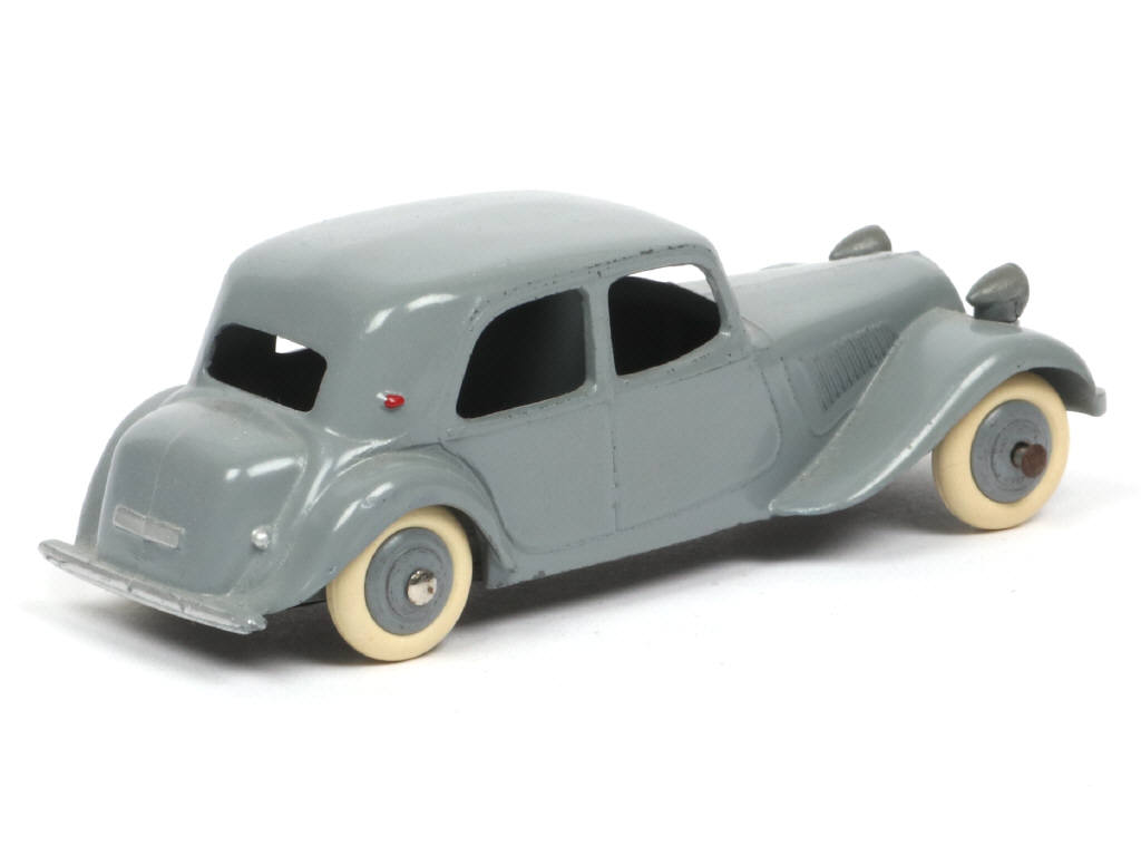 Lot 270 - DINKY TOYS (FRANCE) (1)