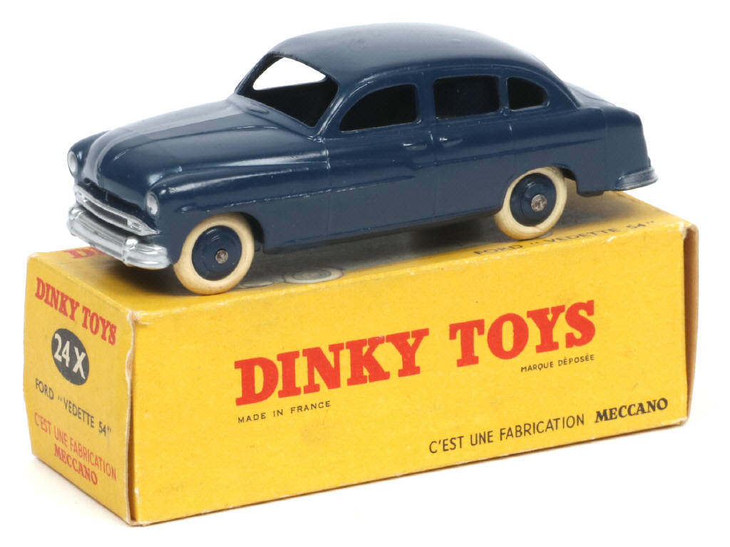Lot 300 - DINKY TOYS (FRANCE) (1)