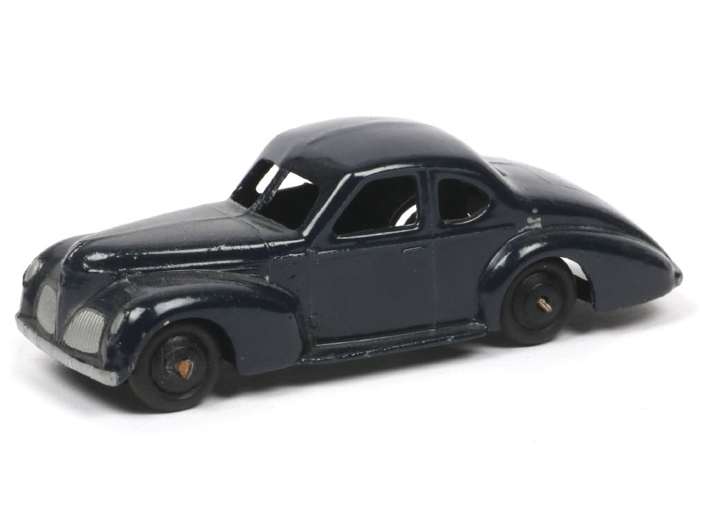 Lot 412 - DINKY TOYS (GB) (1)
