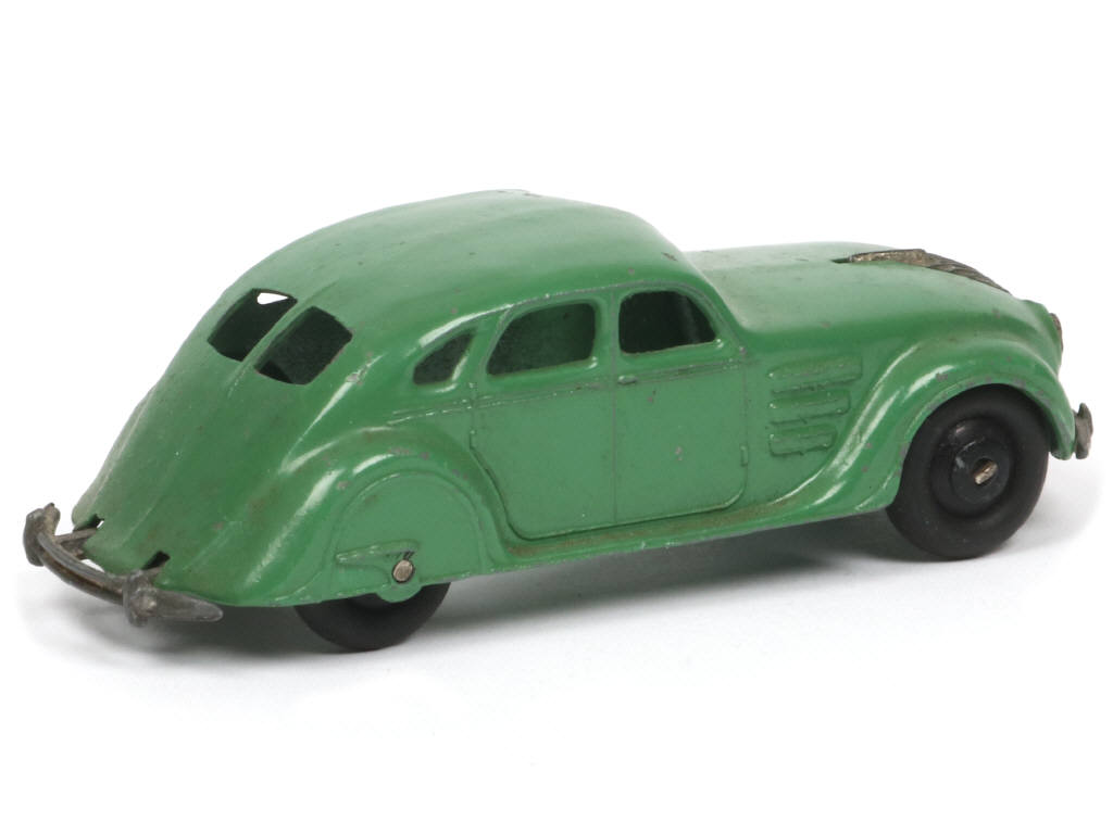 Lot 322 - DINKY TOYS (GB) (1)