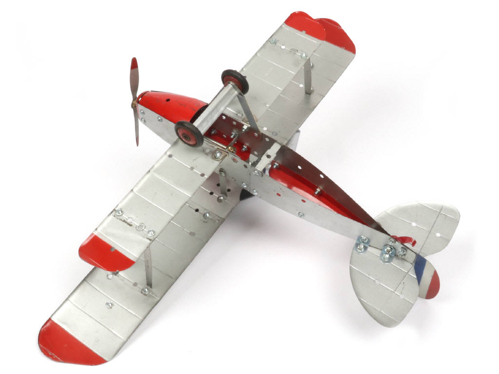 Lot 198 - MECCANO (1)