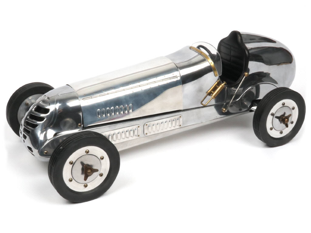 Lot 107 - AUTHENTIC MODELS (CHINE) (1)