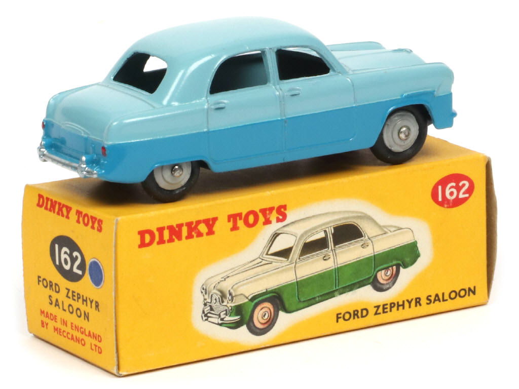 Lot 656 - DINKY TOYS (GB) (1)