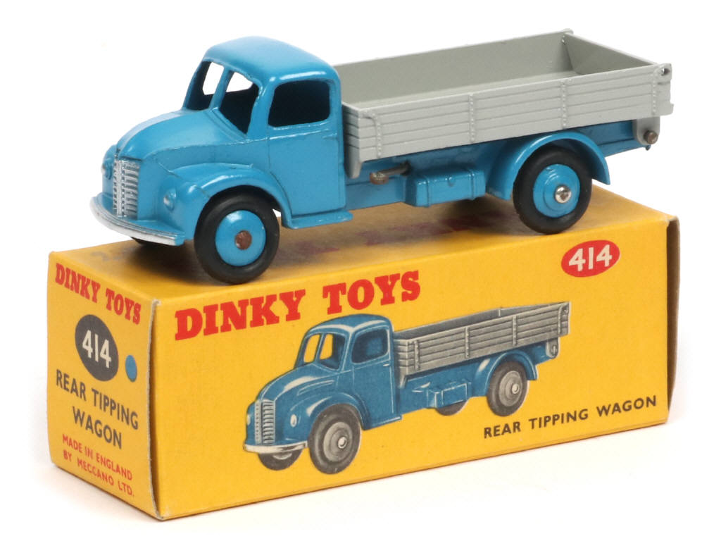 Lot 689 - DINKY TOYS (GB) (1)