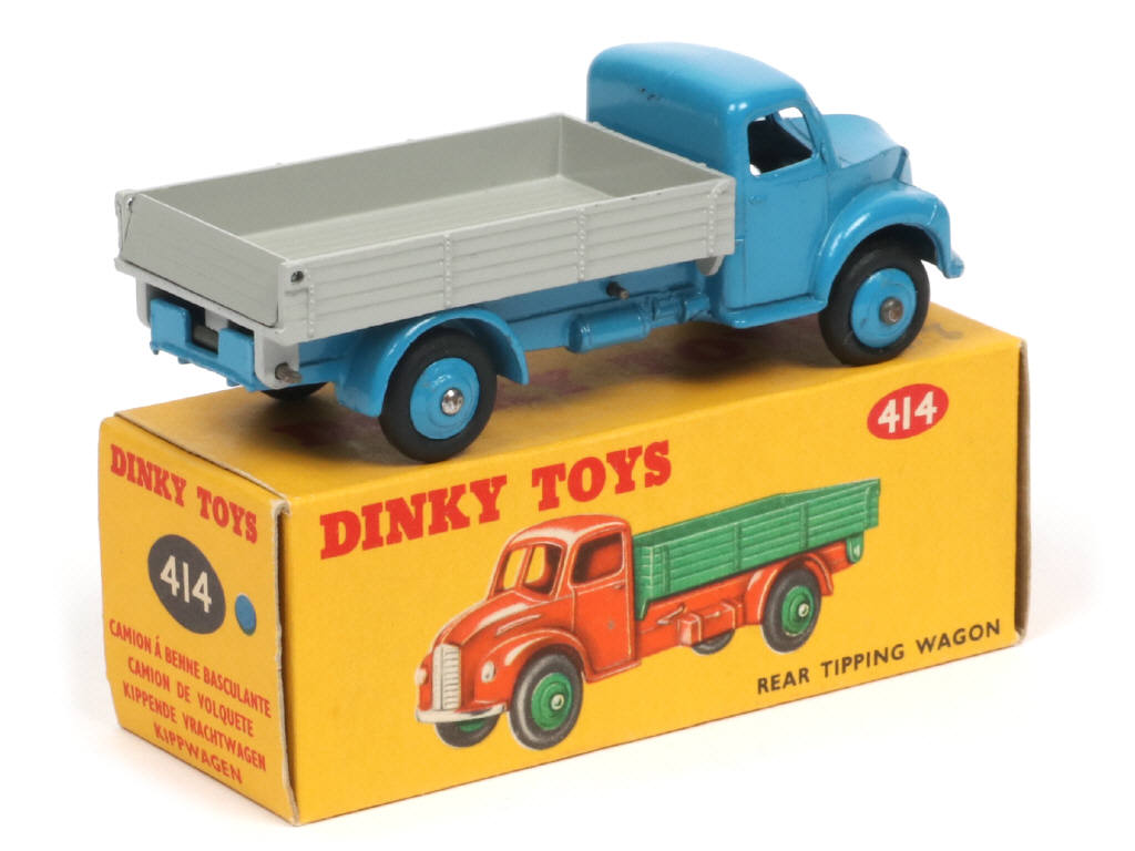 Lot 689 - DINKY TOYS (GB) (1)