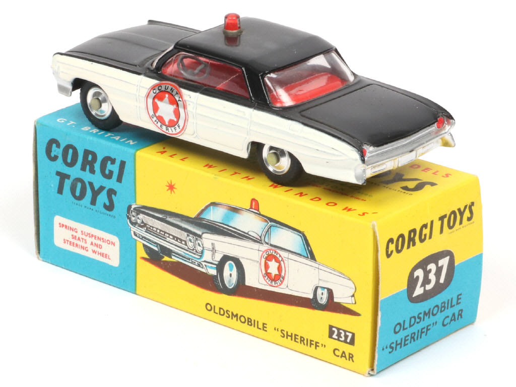 Lot 501 - CORGI TOYS (GB) (1)