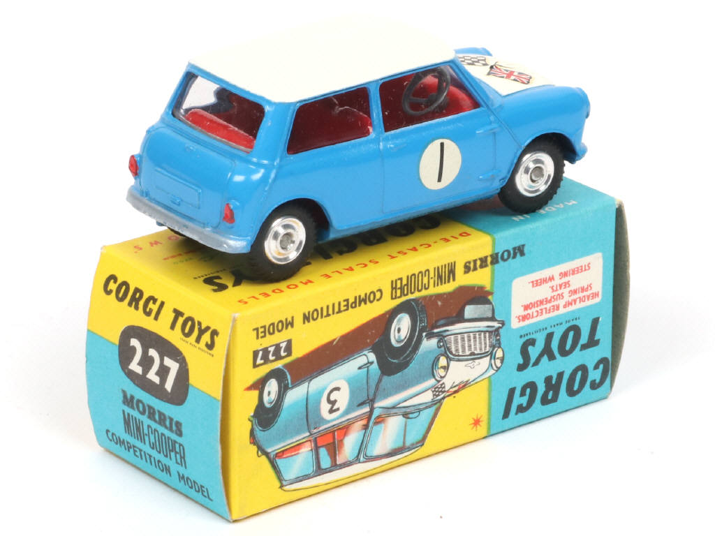 Lot 496 - CORGI TOYS (GB) (1)