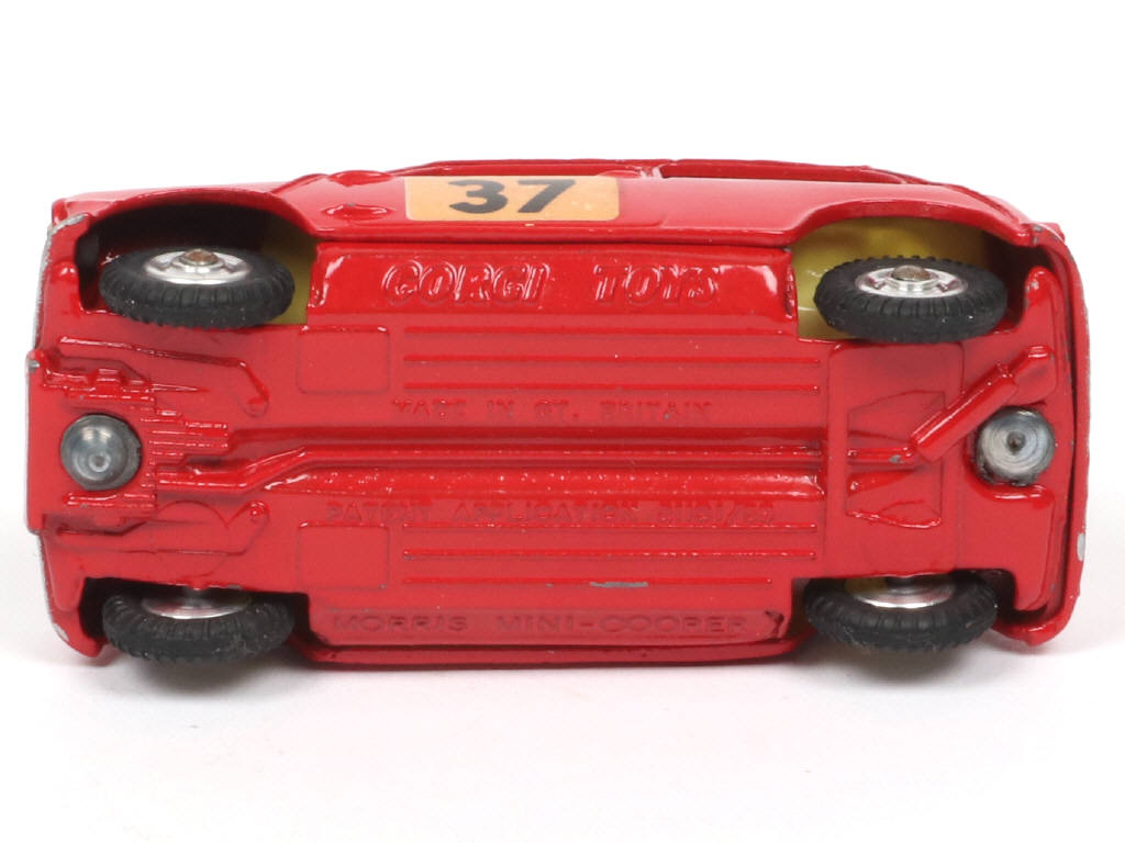 Lot 510 - CORGI TOYS (GB) (1)