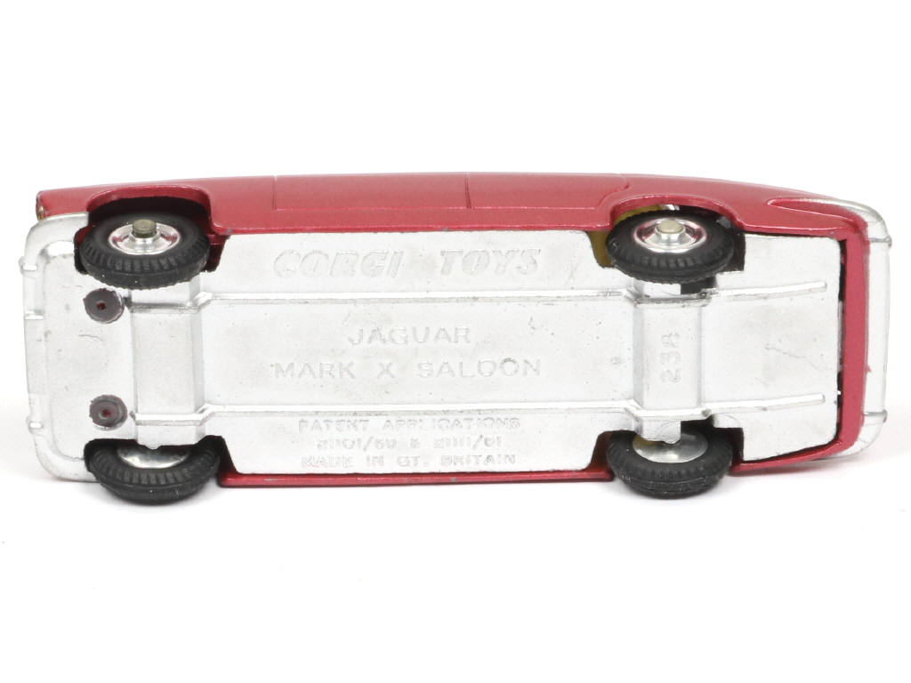 Lot 502 - CORGI TOYS (GB) (1)