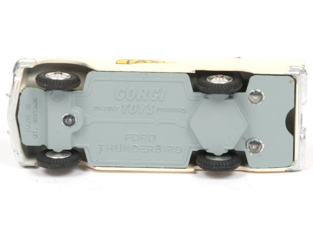 Lot 512 - CORGI TOYS (GB) (1)