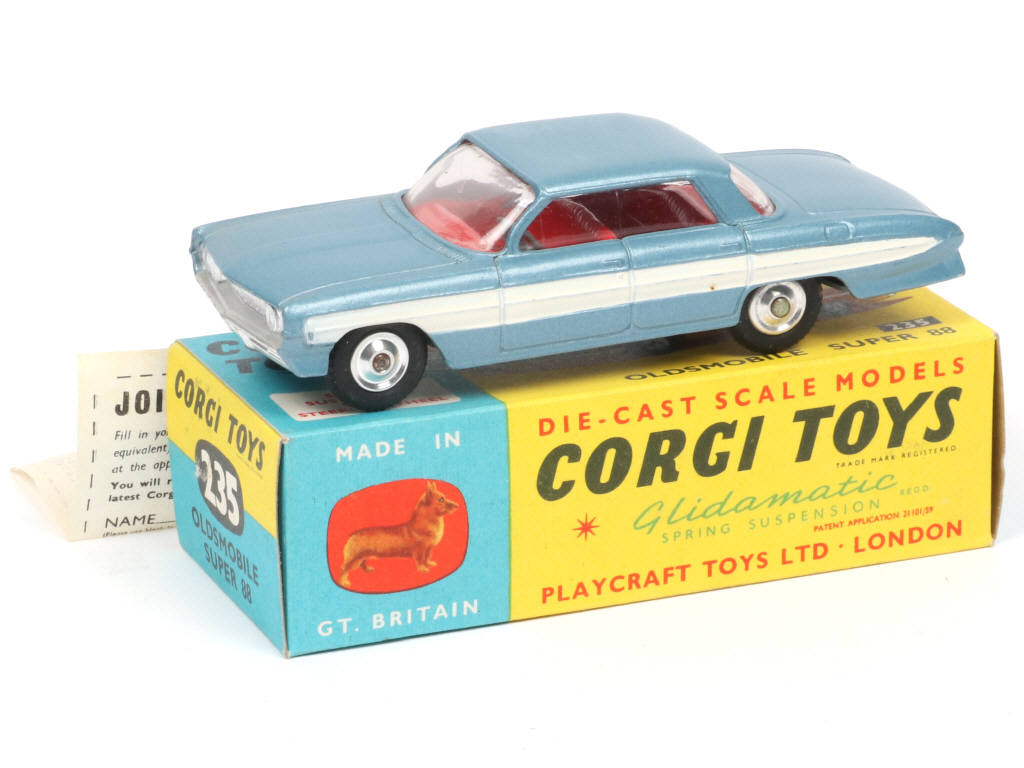 Lot 500 - CORGI TOYS (GB) (1)