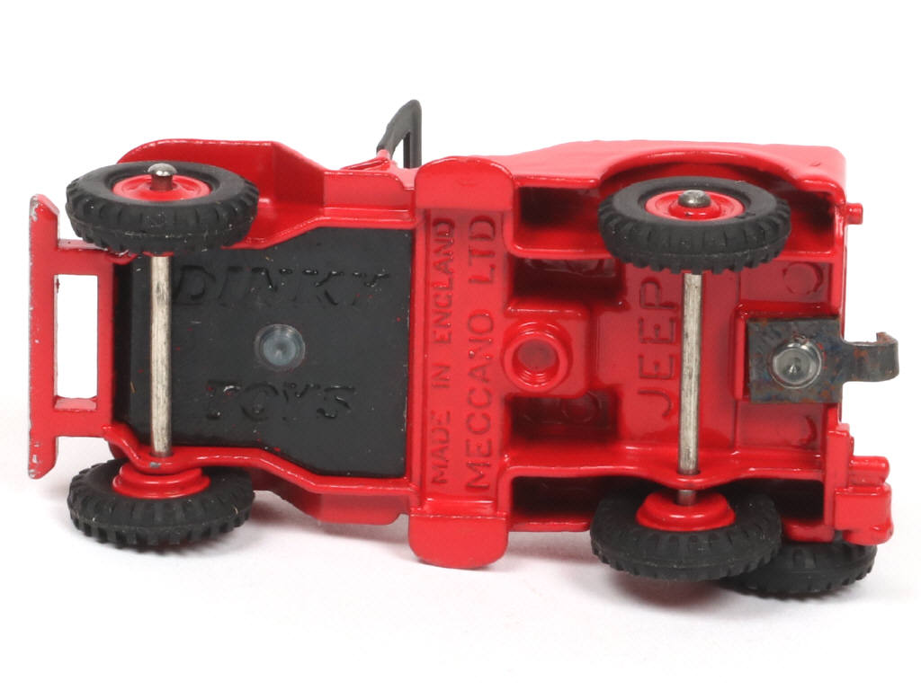 Lot 682 - DINKY TOYS (GB) (1)