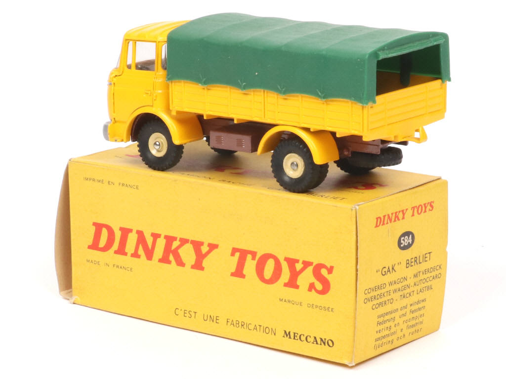 Lot 639 - DINKY TOYS (FRANCE) (1)